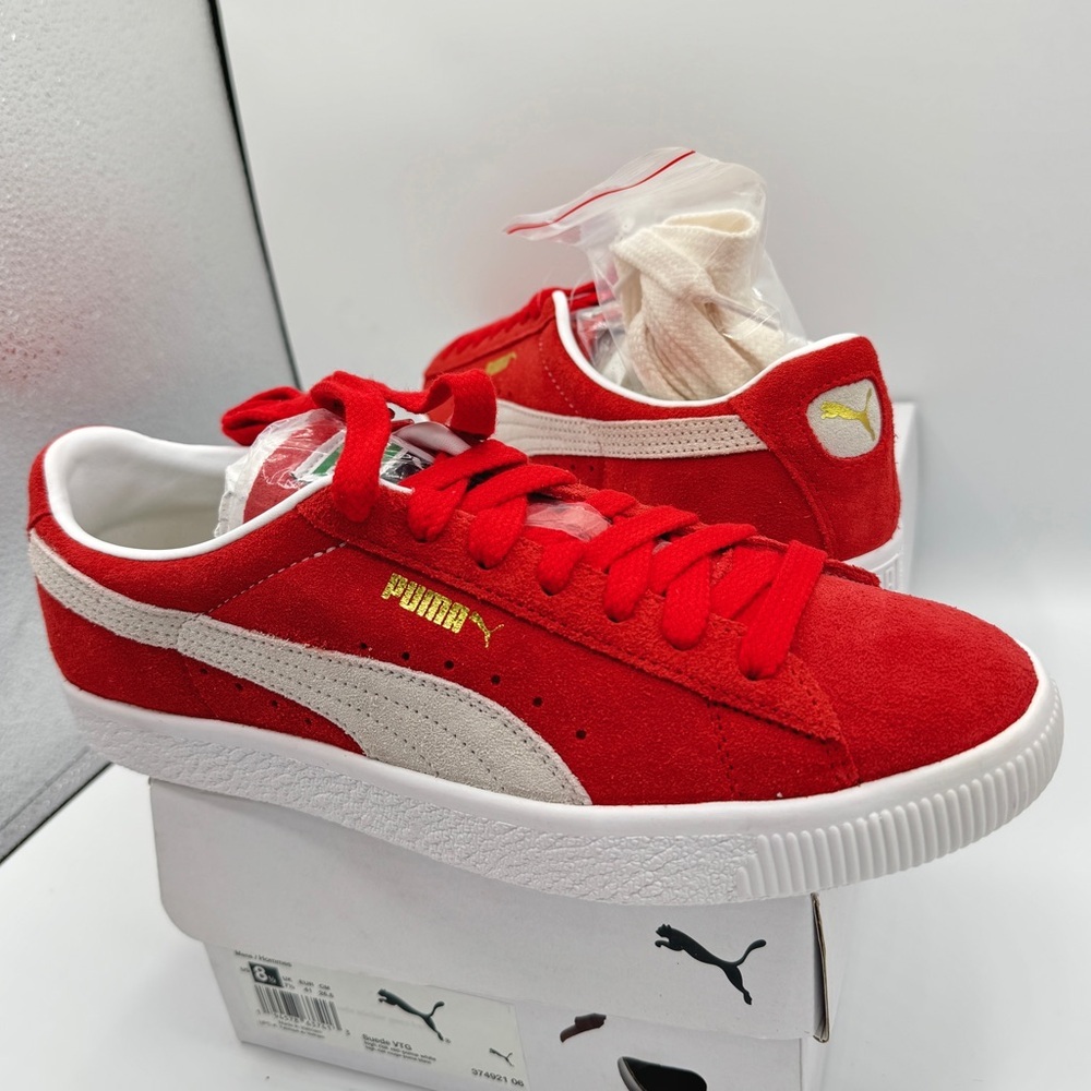 NWT Puma Suede VTG Textured Leather Sneakers , extra laces , high risk red white - Picture 5 of 16